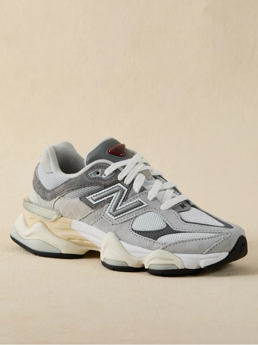 New Balance 9060 Men’s Sneakers in Gray NWOB